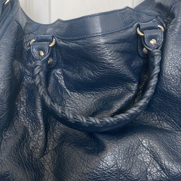 Balenciaga City Bag Medium shoulder strap & handles - Picture 16 of 16